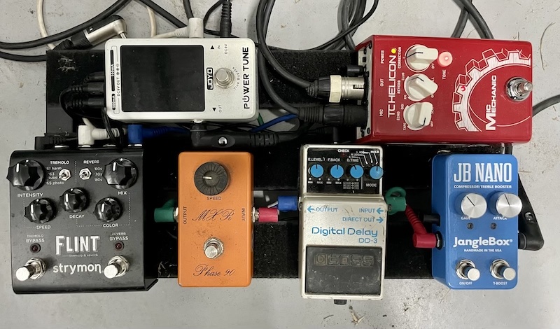 Pedalboard.jpg